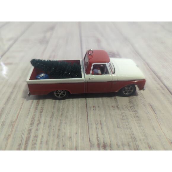 2012 Hallmark 1966 Ford F100 All American Truck Series #18 Christmas Ornament D1 - Picture 5 of 7